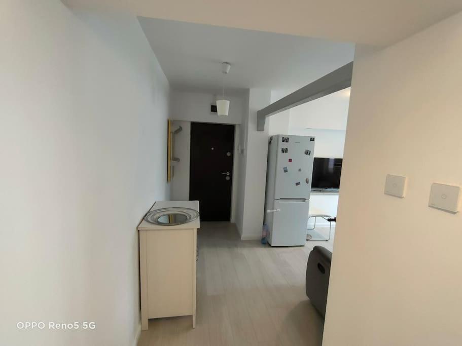 Ultracentral Ploiesti Apartment-Free Private Parking Extérieur photo
